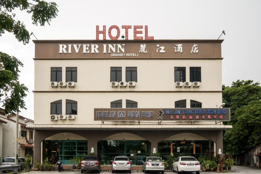Oyo 301 River Inn Hotel Butterworth Exteriör bild