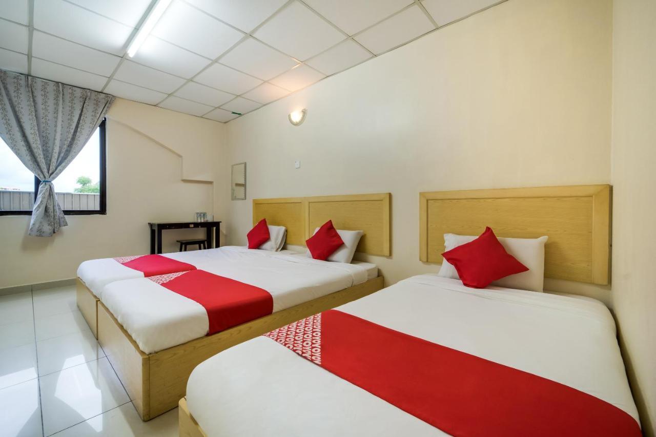 Oyo 301 River Inn Hotel Butterworth Exteriör bild